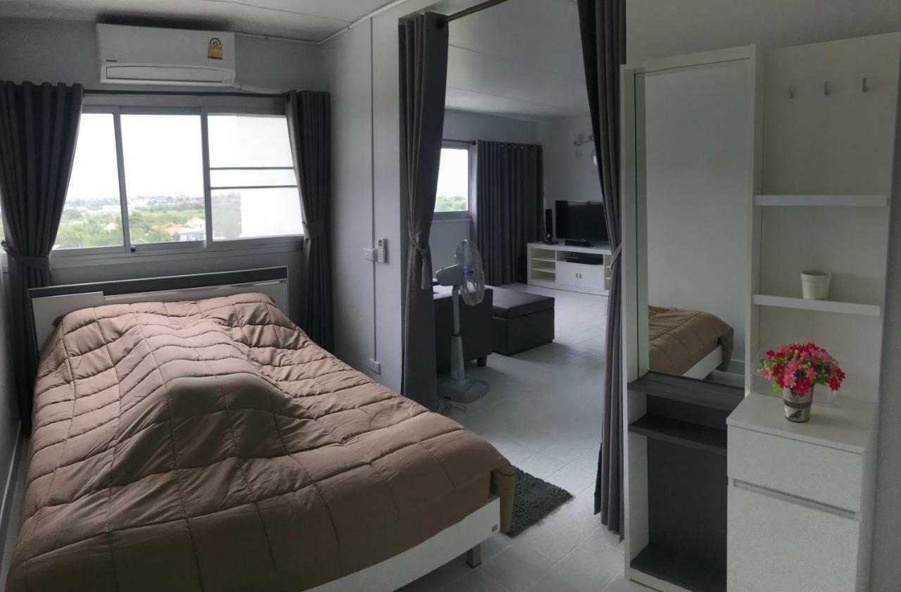 T11 Popula Condo By Prathomlerk Pak Kret Esterno foto