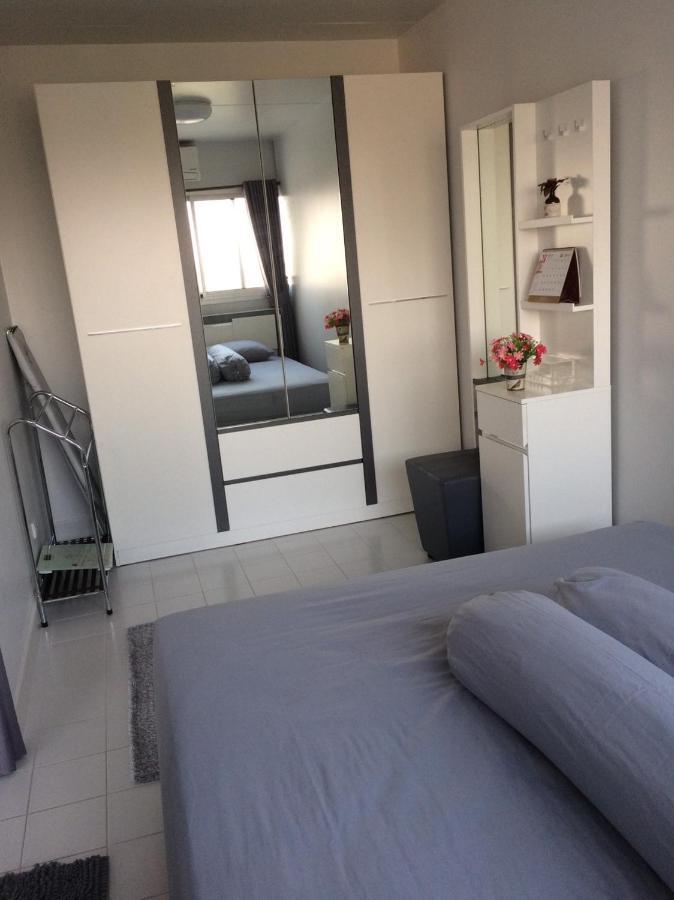 T11 Popula Condo By Prathomlerk Pak Kret Esterno foto